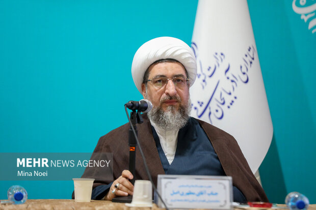 رسانهها در کشور ما آزادی بیان کامل دارند رسانهها در کشور ما آزادی بیان کامل دارند