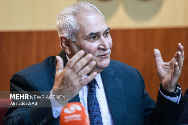 نشست خبری رئیس فدراسیون جهانی وزنهبرداری 5