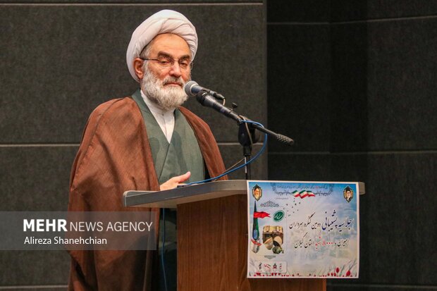 اجلاسیه شهدای پشتیبانی دومین کنگره ۸۰۰۰ شهید دفاع مقدس استان گیلان
