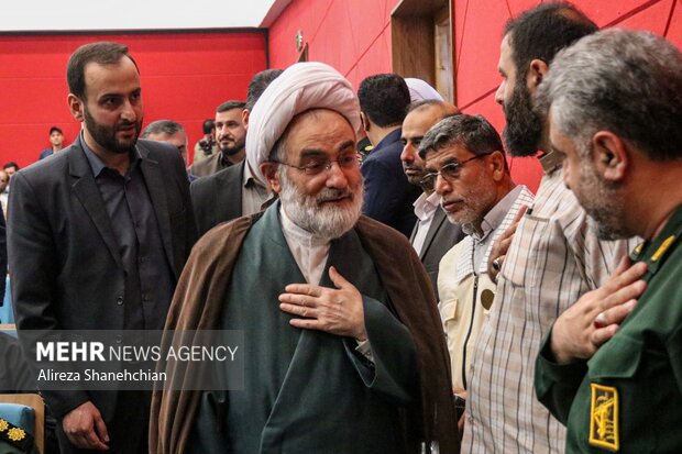 اجلاسیه شهدای پشتیبانی دومین کنگره ۸۰۰۰ شهید دفاع مقدس استان گیلان