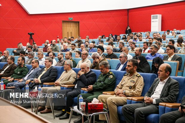 اجلاسیه شهدای پشتیبانی دومین کنگره ۸۰۰۰ شهید دفاع مقدس استان گیلان