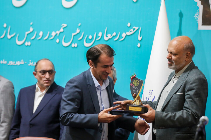 دستگاه های برتر آذربایجان شرقی در جشنواره شهید رجایی