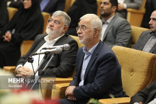 سفر اسکندر مومنی و محمدصادق معتمدیان به اسلامشهر