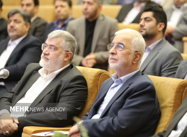 سفر اسکندر مومنی و محمدصادق معتمدیان به اسلامشهر