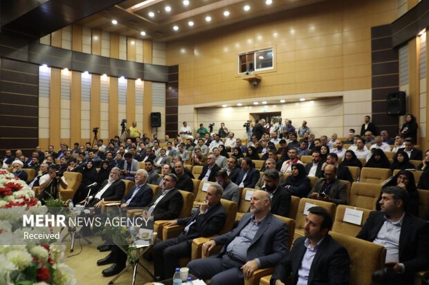 سفر اسکندر مومنی و محمدصادق معتمدیان به اسلامشهر