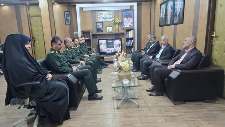 ادارات گناوه رضایتمندی مردم را در اولویت قرار دهند ادارات گناوه رضایتمندی مردم را در اولویت قرار دهند