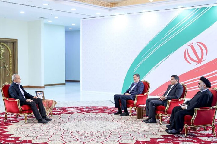 قاب گفتگوی پزشکیان از کلیشه خارج شد؟؛ حضور افرادی که نبض جامعه نبودند