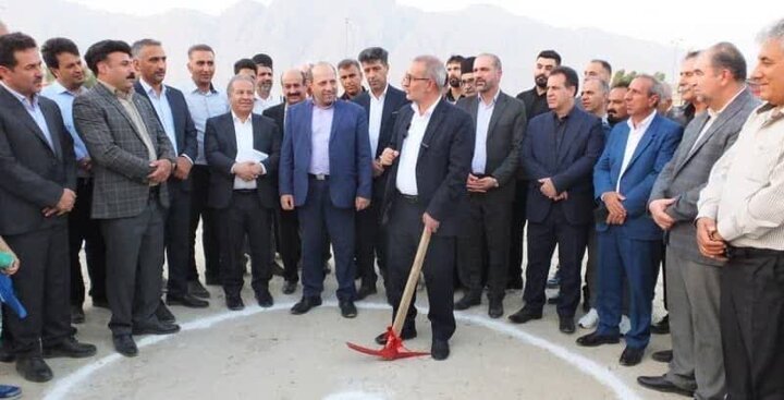 کلنگ زنی مجموعه بزرگ نمایندگی خودروهای سنگین و سبک در گچساران کلنگ زنی مجموعه بزرگ نمایندگی خودروهای سنگین و سبک در گچساران
