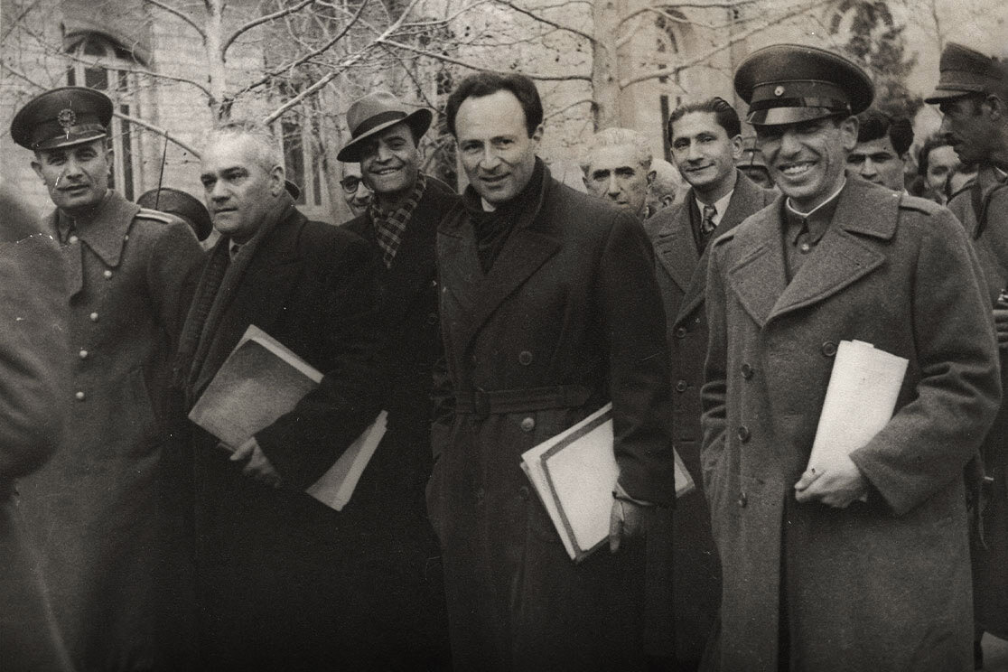 پرسشی درباره شکست یک آرمان؛ گنجینه تصویری نابی که از آن طرف آب رسید!