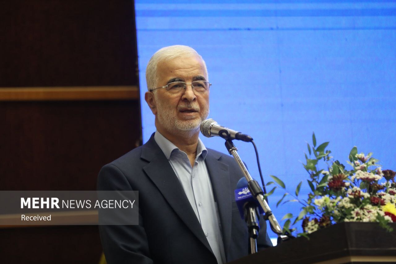 مومنی: دو سند همکاری بین ایران و آذربایجان تدوین میشود