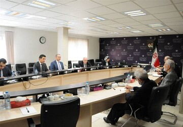 خرازي لمسؤول أرميني: يجب توضيح تفاصيل مشاركة شركة أمريكية في مسار الاتصالات بين أذربيجان وأرمينيا