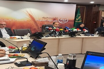 ازاحة الستار عن أربع لغات حية عالمية لموقع اعلام وزارة الجهاد الزراعي بحضور الوزير