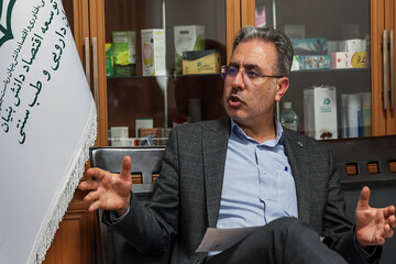 ضرورت افزایش توسعه طرح‌های فناورانه در صنعت داروهای گیاهی کشور