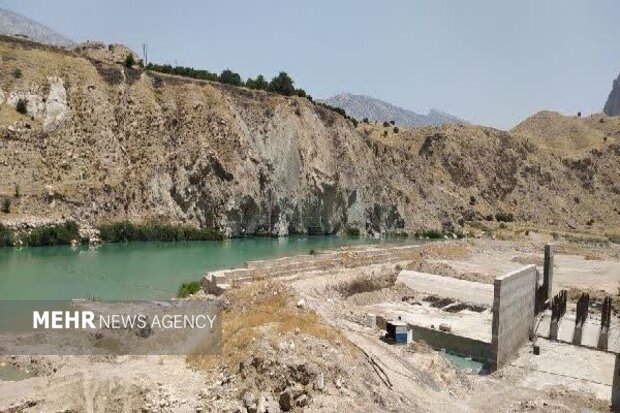 زمین های تشنه در انتظار آبرسانی دهدشت غربی؛طرحی ۱۵ ساله که تعطیل شد