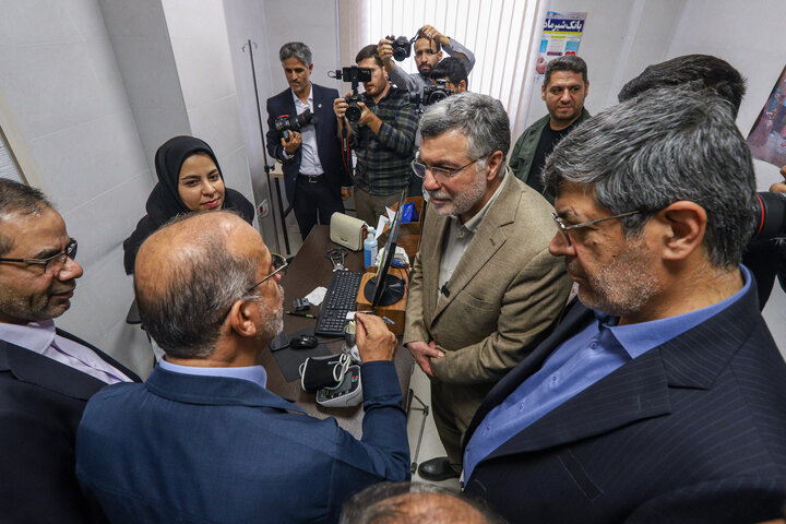 سفر وزیر بهداشت به یزد