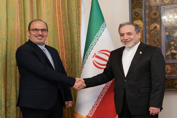 دیدار سفیر جدید ایران در صربستان با «عراقچی»