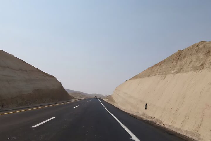 ایمنسازی جاده پرخطر استان بوشهر؛ پیچهای جاشک حذف شد