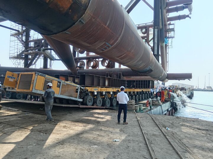 بارگیری پایه سکوی فاز ۱۱ پارس جنوبی