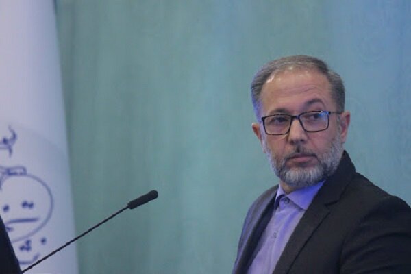 چالش معیشت و اثربخشی؛ معلمی که حافظ قرآن نیست باید حافظ تربیت کند!