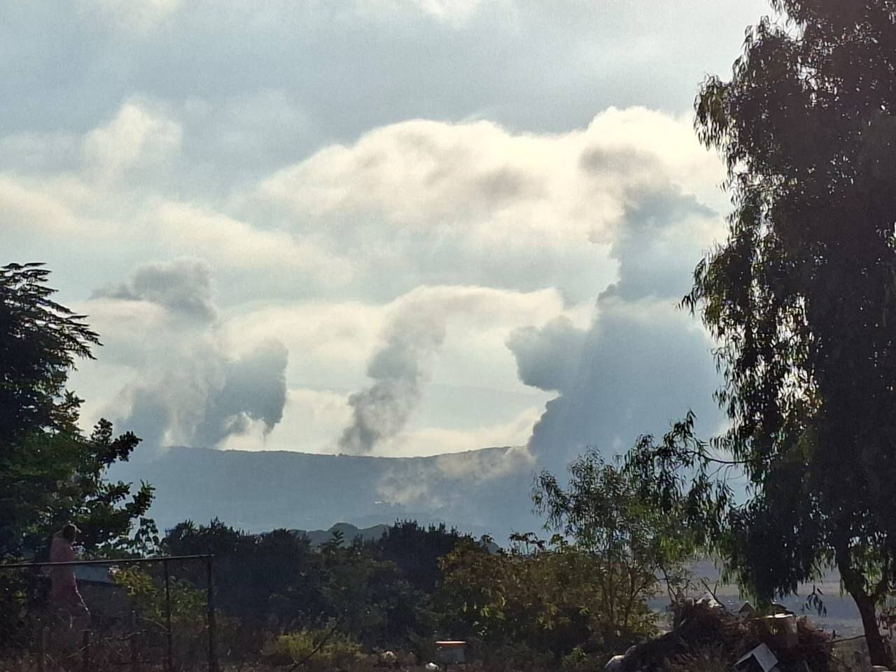 Israeli warplanes pound southern Lebanon (+PHOTOS)