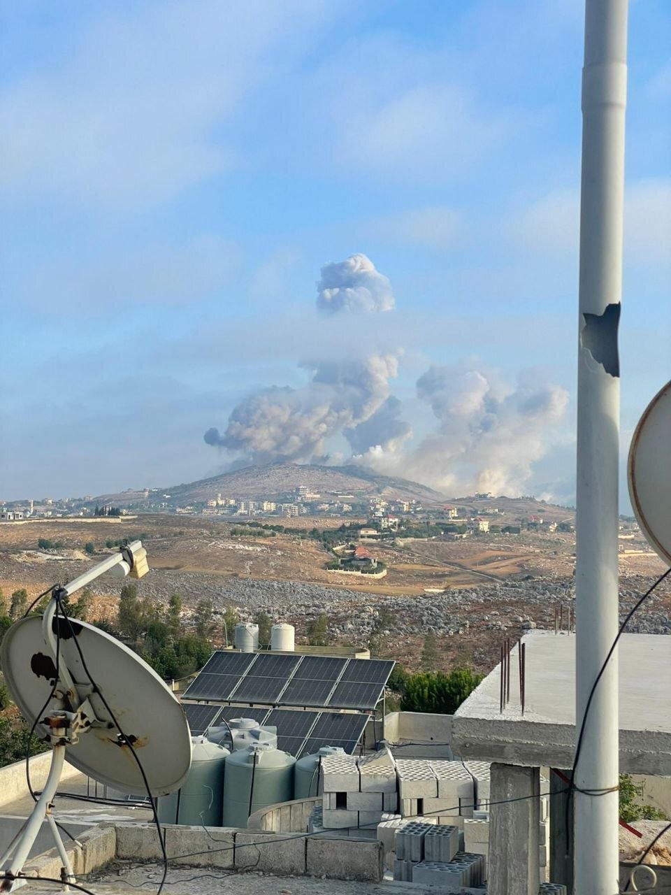 Israeli warplanes pound southern Lebanon (+PHOTOS)