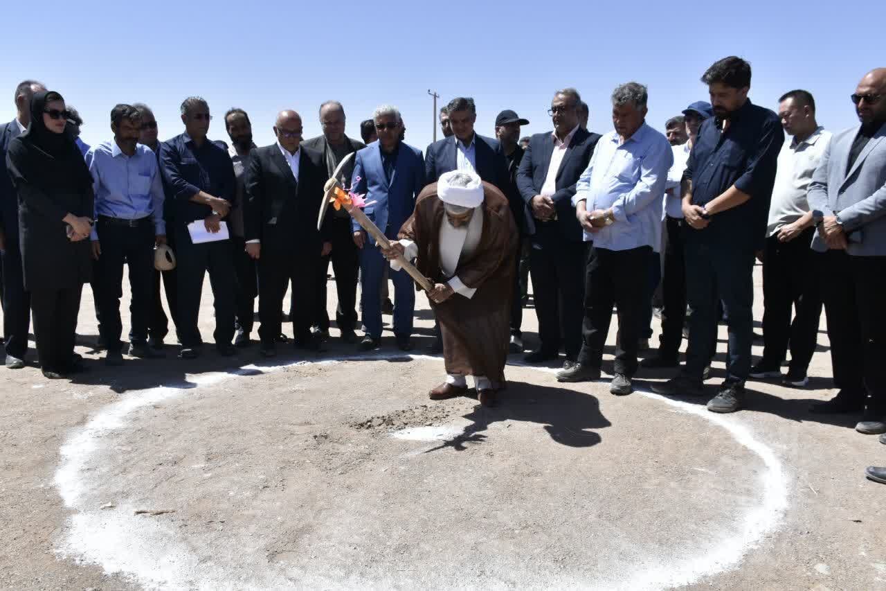 بهرهبرداری از نیروگاه خورشیدی ۱۵۰ کیلوواتی در آشتیان