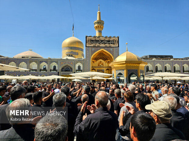 حرم مطهر رضوی در روز شهادت امام حسن عسکری(ع)