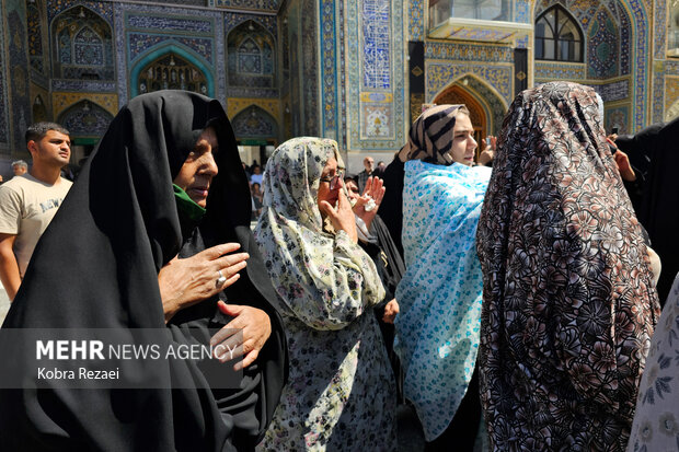 حرم مطهر رضوی در روز شهادت امام حسن عسکری(ع)