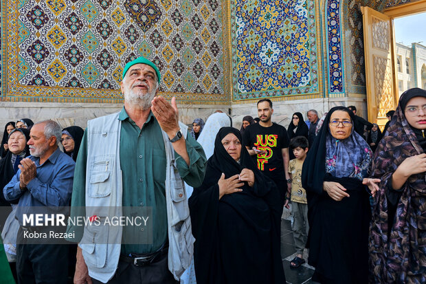 حرم مطهر رضوی در روز شهادت امام حسن عسکری(ع)