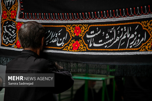 مراسم عزاداری روز شهادت امام حسن عسکری (ع) در بازار تهران