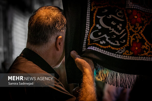 مراسم عزاداری روز شهادت امام حسن عسکری (ع) در بازار تهران