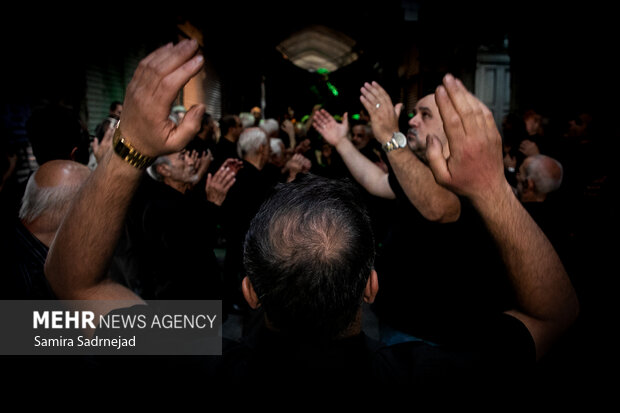 مراسم عزاداری روز شهادت امام حسن عسکری (ع) در بازار تهران