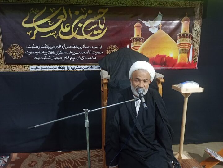 سیره امام حسن عسکری (ع) چراغ راه هدایت و تعالی جامعه است سیره امام حسن عسکری (ع) چراغ راه هدایت و تعالی جامعه است