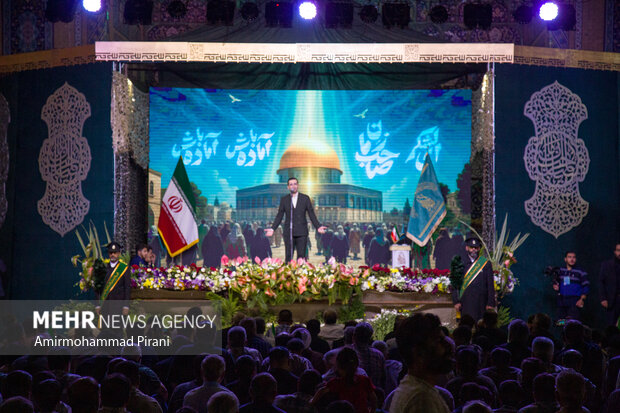 جشن آغاز امامت امام زمان(عج) در مسجد مقدس جمکران