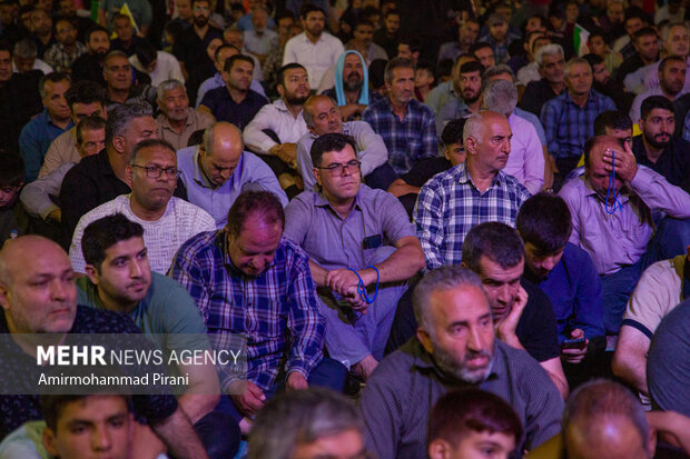 جشن آغاز امامت امام زمان(عج) در مسجد مقدس جمکران