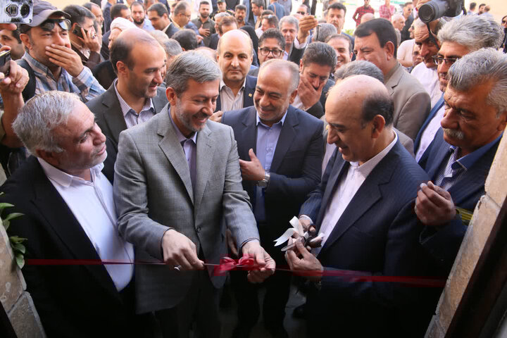 پروژه ۹۵۴ واحدی طرح نهضت ملی مسکن شهر جدید فولادشهر افتتاح شد