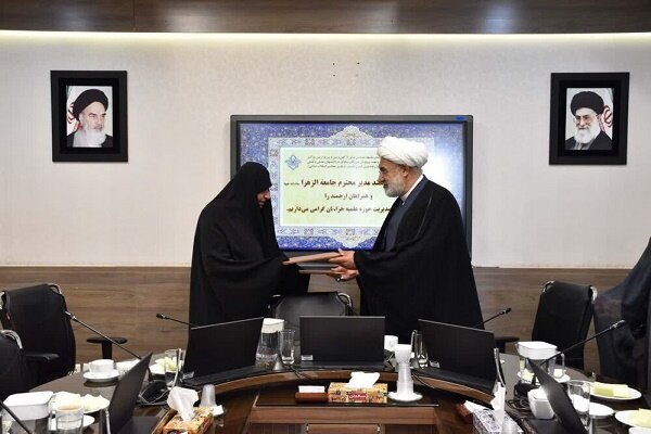 امضای تفاهمنامه همکاری حوزه علمیه خراسان و جامعه الزهرا (س)