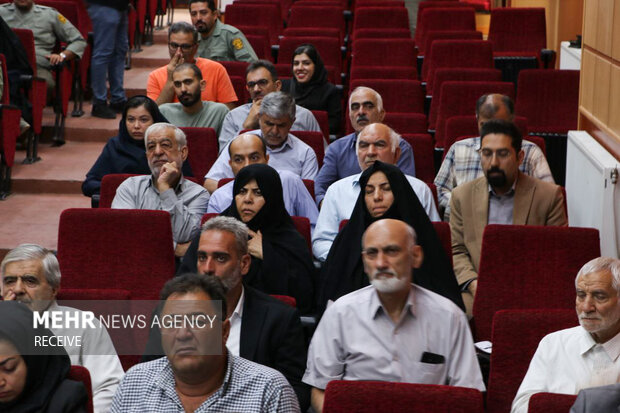 نشست «شینا انصاری» با سمن‌های مردمی شاهرود
