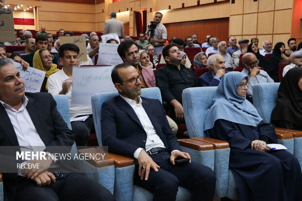 نشست «شینا انصاری» با سمن‌های مردمی شاهرود