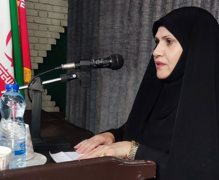 نخستین مدیر زن آموزش و پرورش پس از انقلاب در قروه معرفی شد نخستین مدیر زن آموزش و پرورش پس از انقلاب در قروه معرفی شد