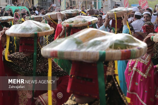 Mangoes and Jasmine: Minab’s Colorful Thanksgiving Festival