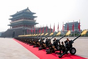 Zaferin 80. yıldönümünde Tian'anmen’de görkemli tören!(video)