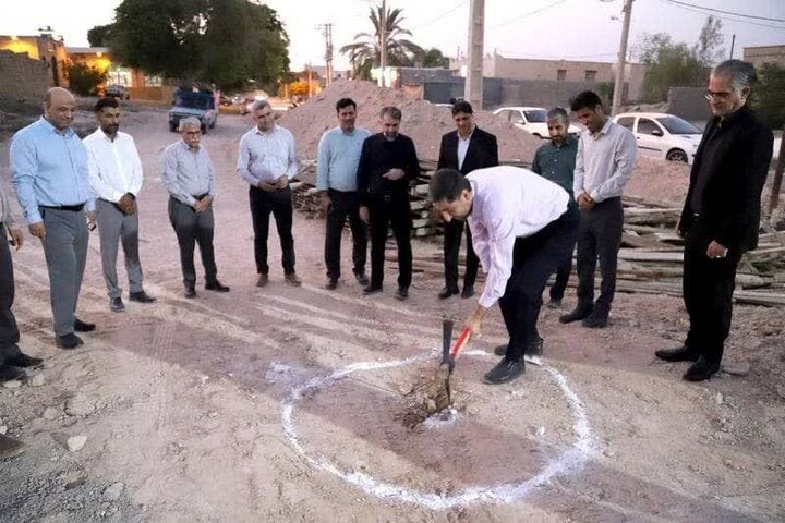 کلنگ ساخت کتابخانه عمومی روستای هلیله بوشهر به زمین خورد کلنگ ساخت کتابخانه عمومی روستای هلیله بوشهر به زمین خورد