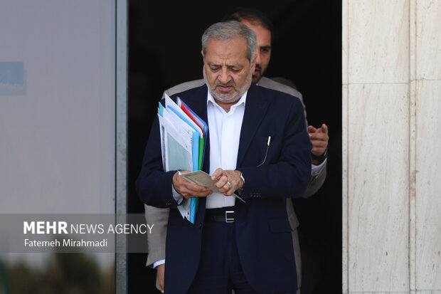 حاشیه جلسه هیئت دولت 3