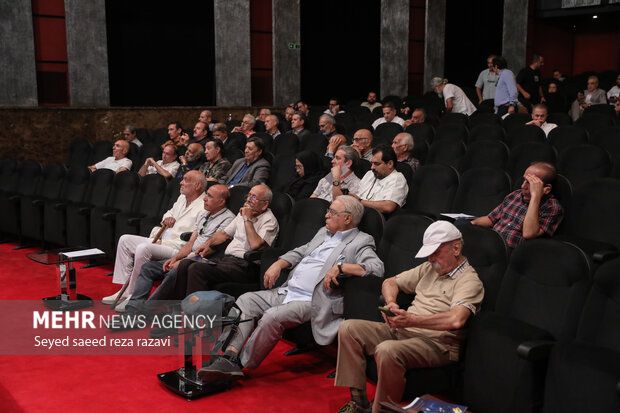 مجمع عمومی انجمن نویسندگان، خبرنگاران و عکاسان ورزشی 11