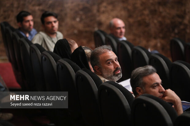 مجمع عمومی انجمن نویسندگان، خبرنگاران و عکاسان ورزشی 16