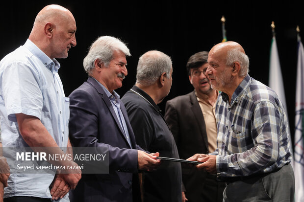 مجمع عمومی انجمن نویسندگان، خبرنگاران و عکاسان ورزشی 27
