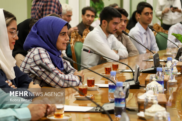 تقدیر از برگزیدگان کنکور و مدال‌آوران المپیادهای جهانی در خراسان رضوی