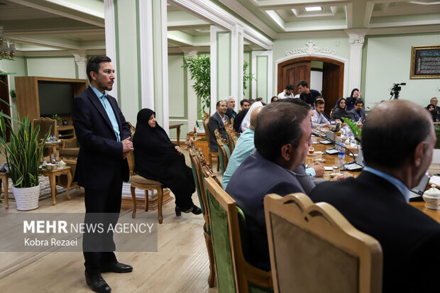 تقدیر از برگزیدگان کنکور و مدال‌آوران المپیادهای جهانی در خراسان رضوی