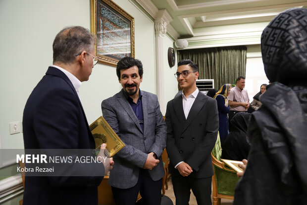 تقدیر از برگزیدگان کنکور و مدال‌آوران المپیادهای جهانی در خراسان رضوی
